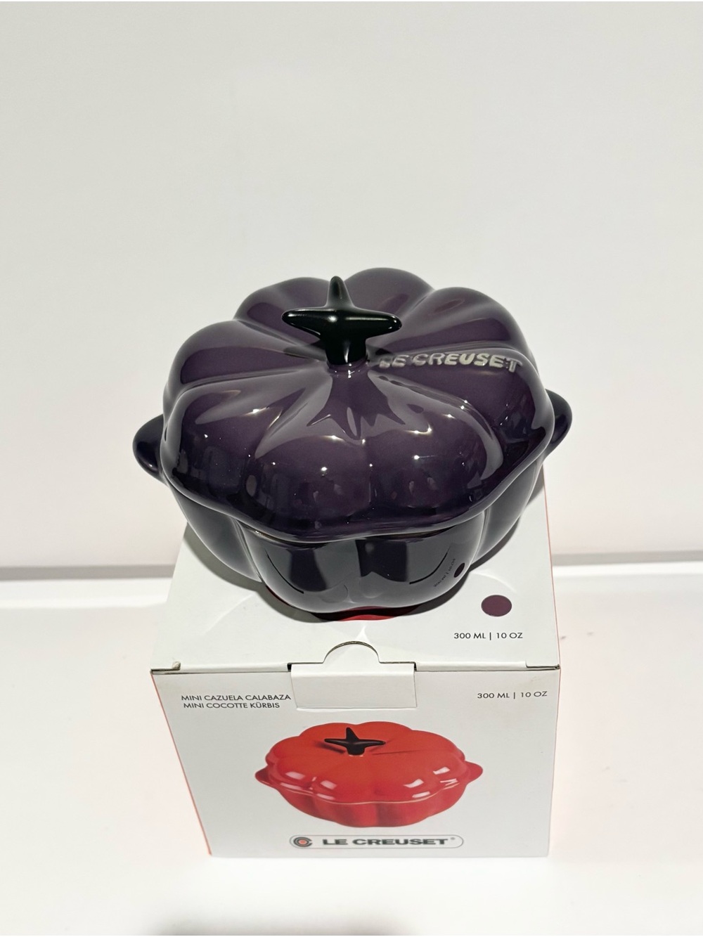 Le Creuset Cassis/Purple Pumpkin Mini Cocotte - Picture 2 of 6